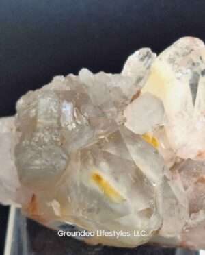Amphibole quartz cluster with tabby formation