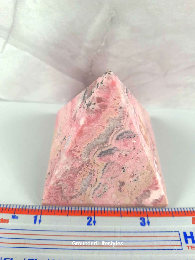 Rhodonite Pyramid Peru - Image 3