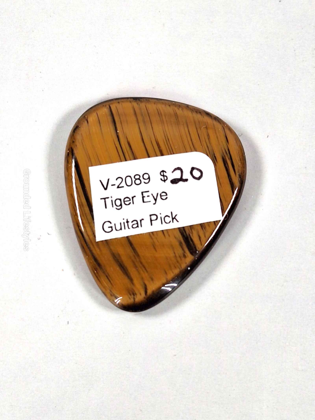 Tiger Eye Guitar Pick - Image 3
