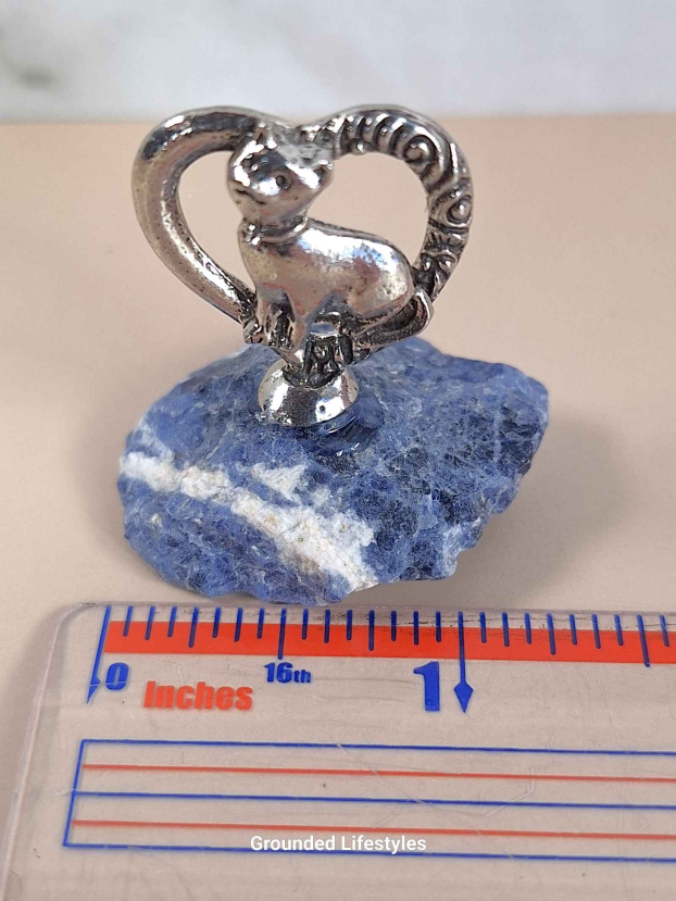 Pewter Cat Heart on Raw Sodalite - Image 2
