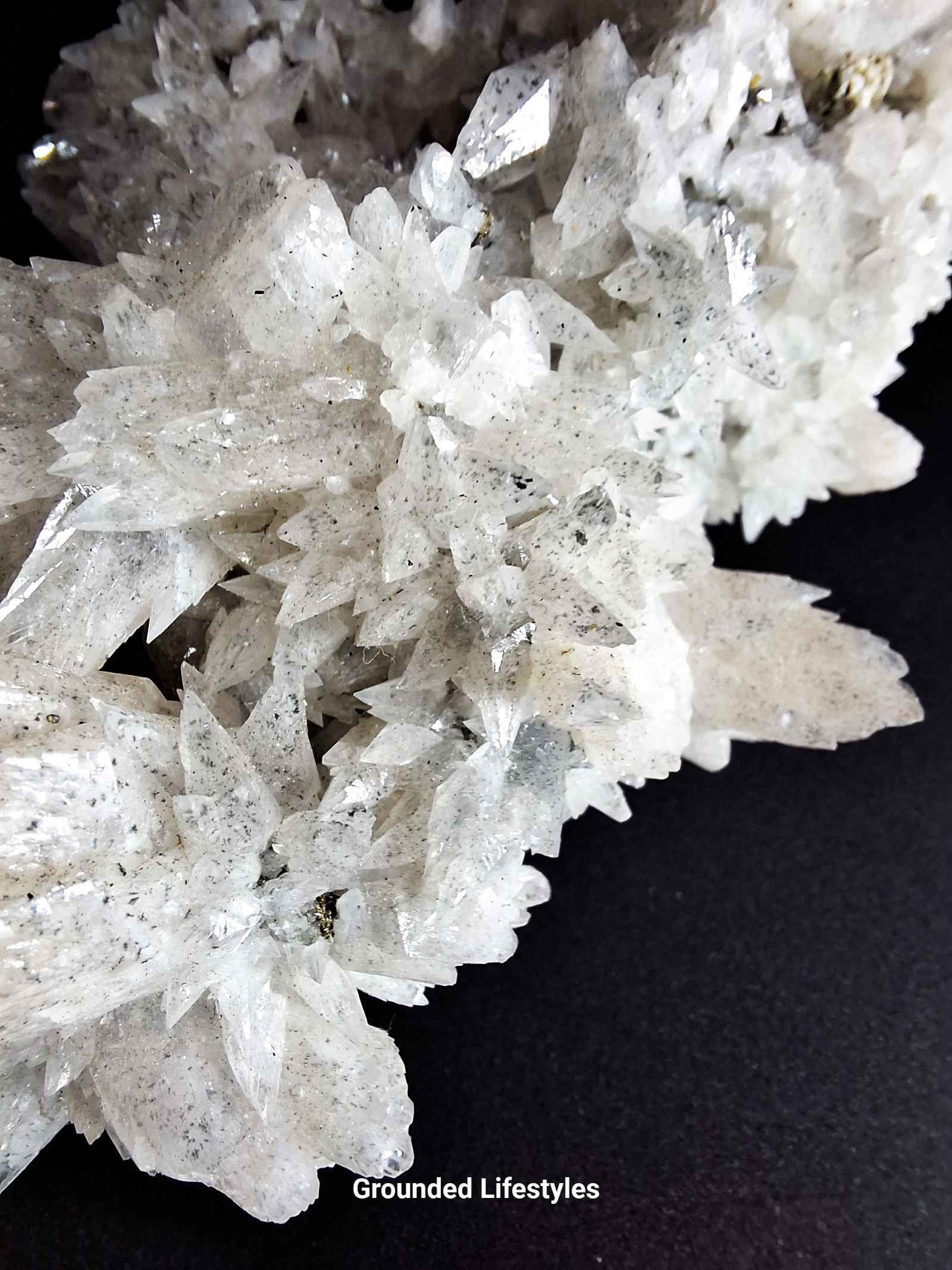 Dog Tooth Stellar Beam Calcite Natural Amber Scalenohedral Crystal from Mexico - Image 5