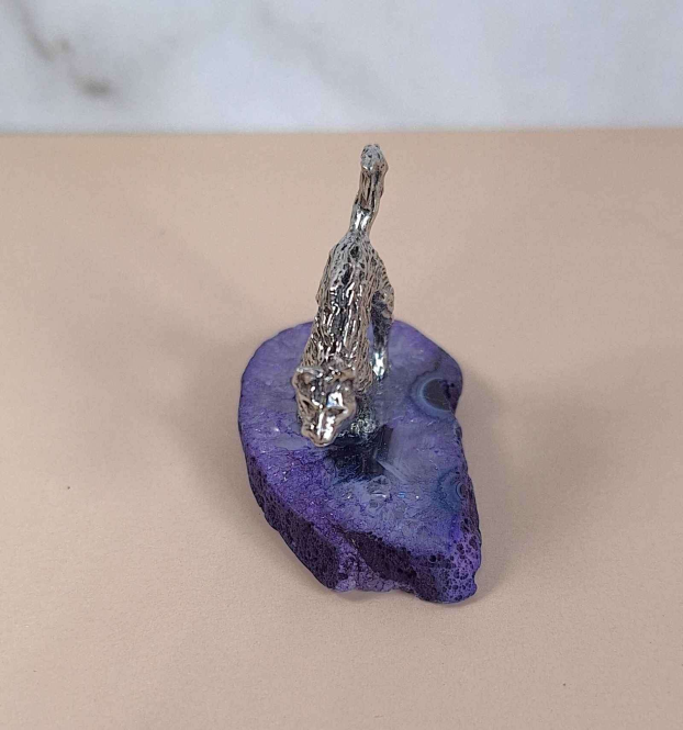 Pewter Cat on Purple Agate Slice - Image 2