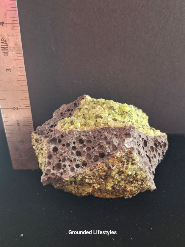 peridot bomb specimen