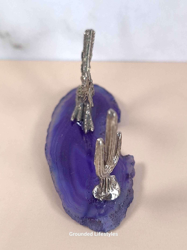 Pewter Cactus and Roadrunner on Agate - Image 2