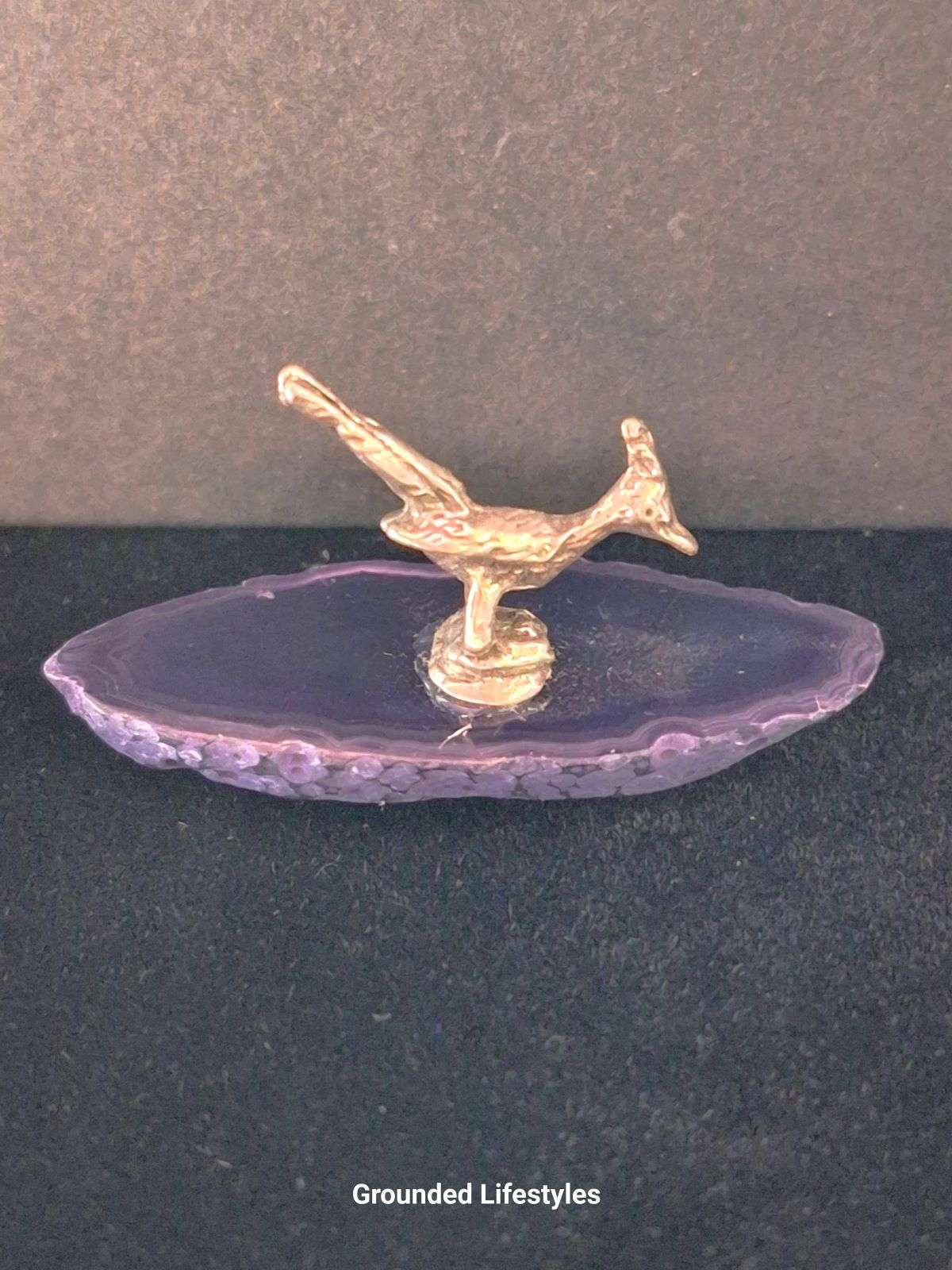 pewter roadrunner on agate slice desert collectible