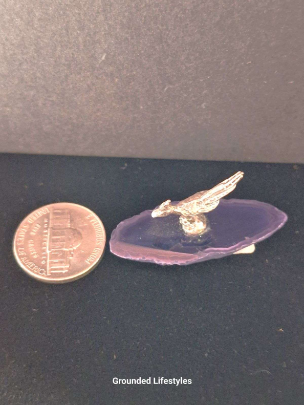 pewter roadrunner on agate slice desert collectible