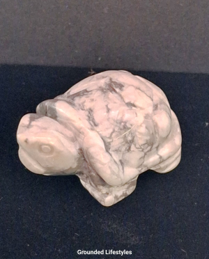 polished howlite turtle figurine 1.5 inch