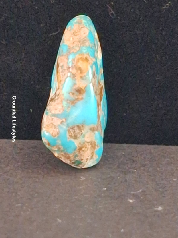 natural 1970 Arizona Kingman turquoise 1 inch nugget vintage gemstone