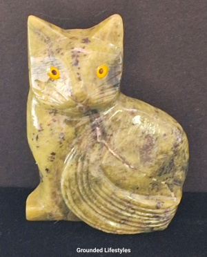 polished serpentine cat figurine 2.25 inch collectible piece