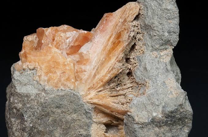 orange celestite Calendon Township Ontario