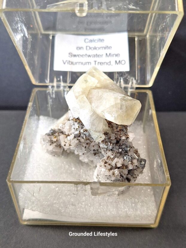 Calcite, Dolomite, Chalcopyrite and Galena