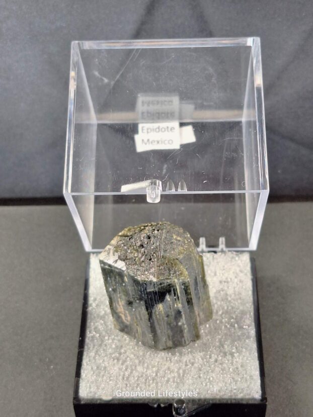 Epidote Crystal – Mexico